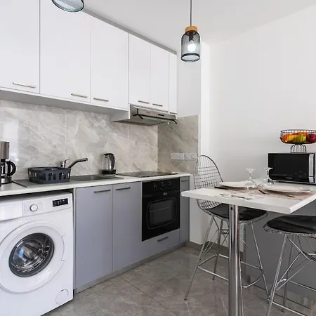 Apartment Tangerine Modern 1-br In