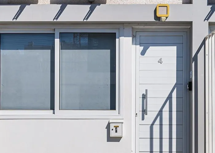 Tangerine Modern 1-br In Apartment